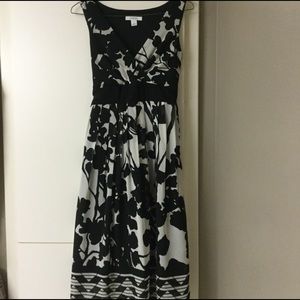 🍄Black and white dress🍄